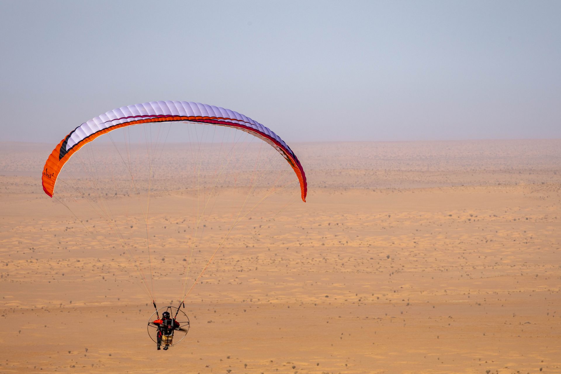 Moto-cross Sahara DesertFlow